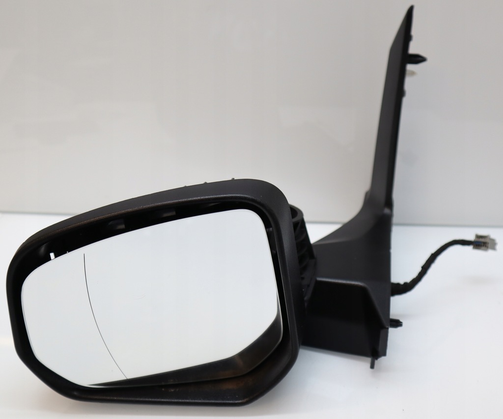 фото №1, Ford transit connect mk2 2018- оригінал europa