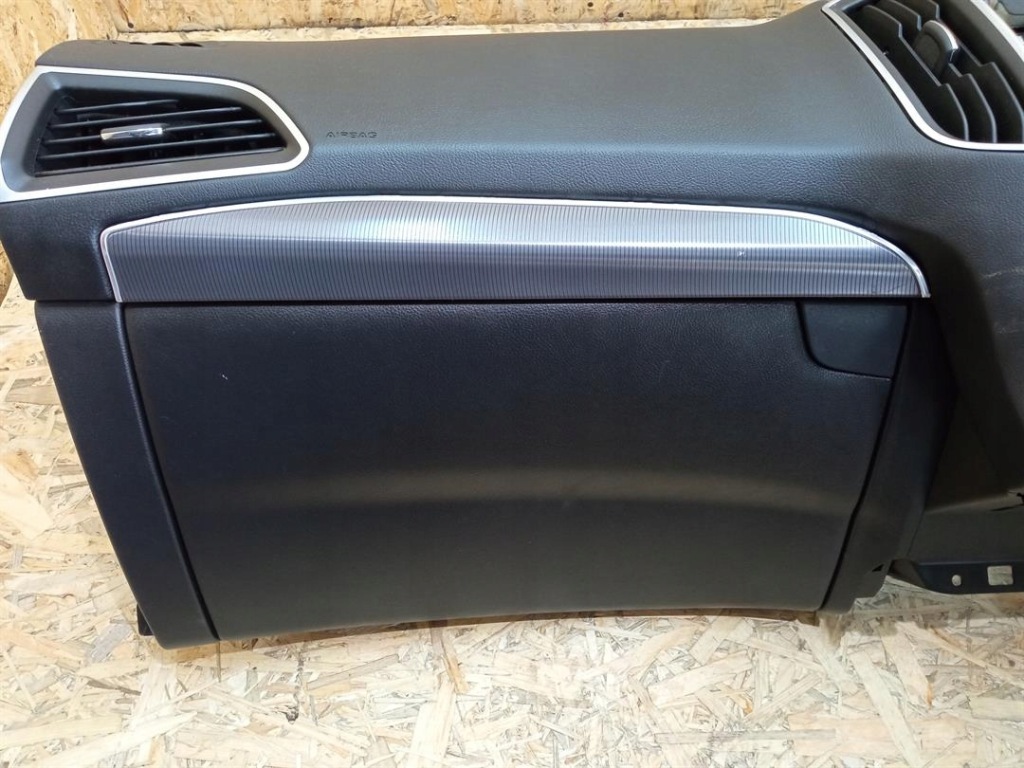 фото №4, Панель приладів приладова ford galaxy mk4 em2b-r044a74-ab