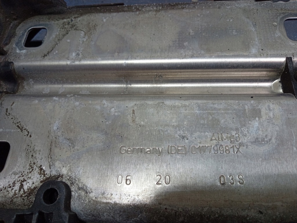 фото №4, Audi a6 c8 2.0 tdi pas передній підсилювач