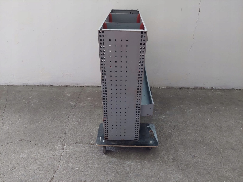 Regał сервисный автомобильный обшивка warsztatowa сервисная борта bott в Украине