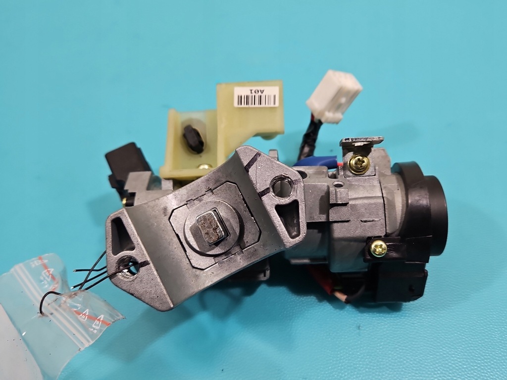 фото №8, Замок зажигания ключ вкладка hyundai elantra vi 15-20