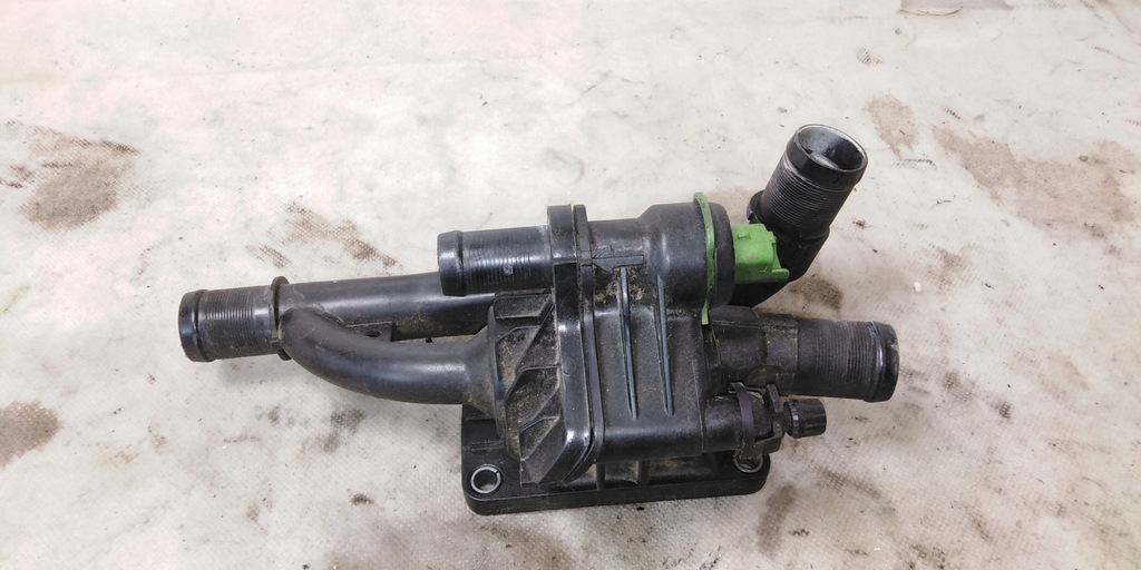 фото №1, Ford connect mk2 1,6 tdci корпус термостата
