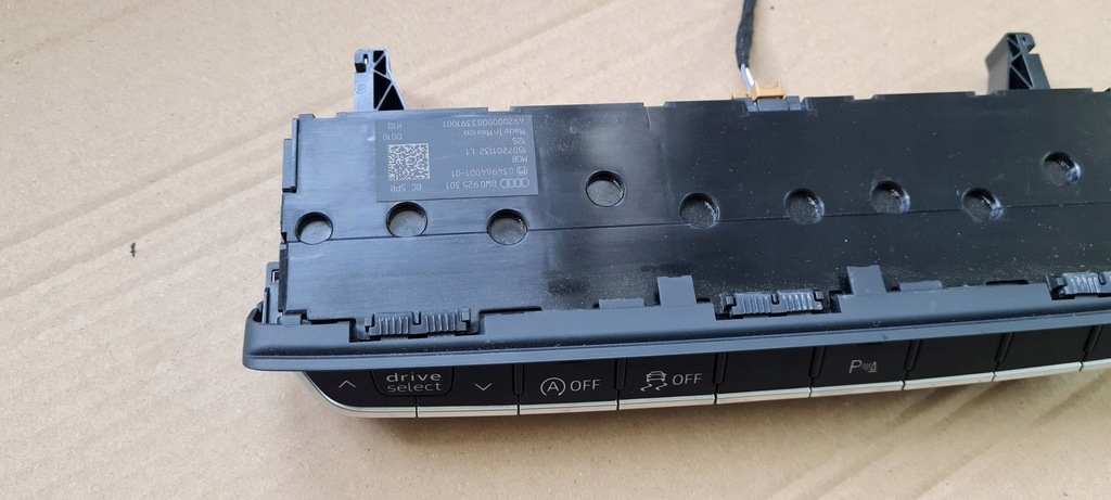 фото №13, Rs5 8w lift s5 a5 лампа потолочный задняя sline czarna 8w0947111 a4 b9 8w