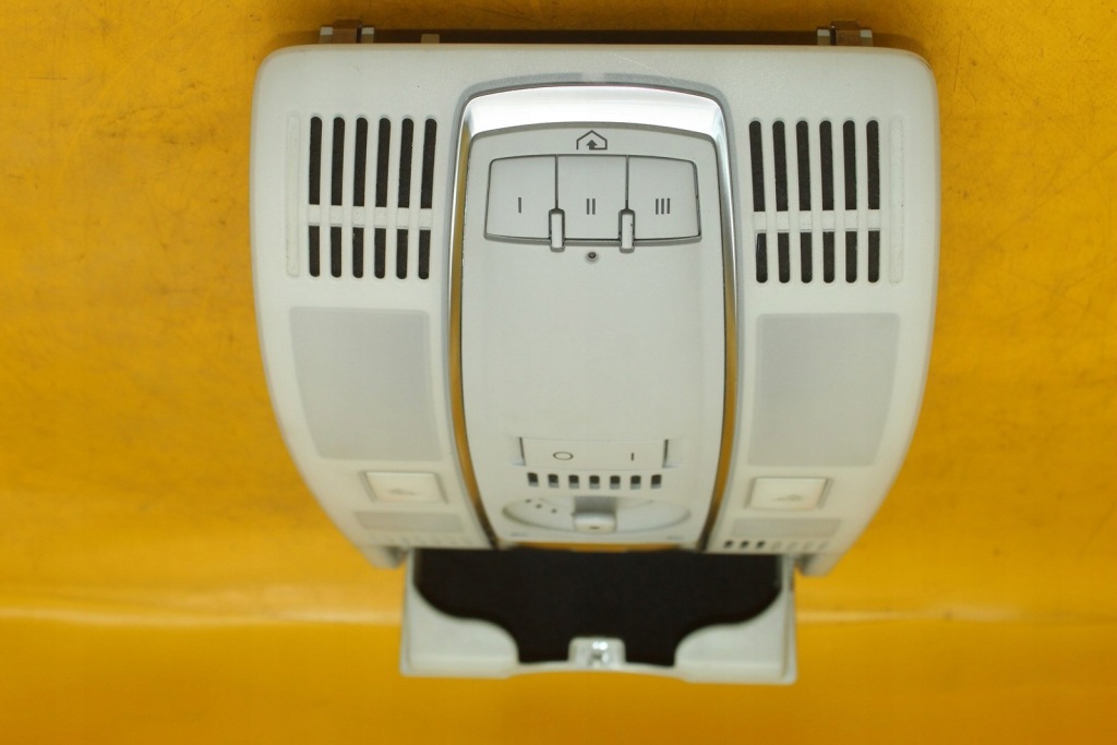 фото №6, Лампа потолочный панель люк home link sedan audi a6 c6 4f0947135 at