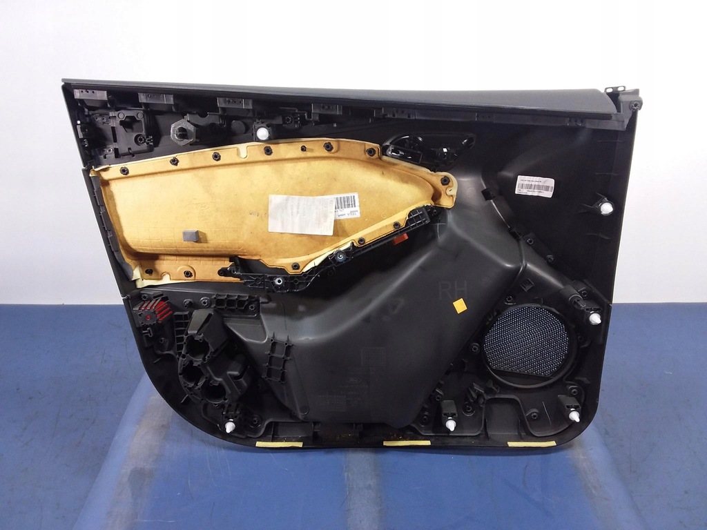 фото №2, Ford focus mk3 обивка дверь перед правая