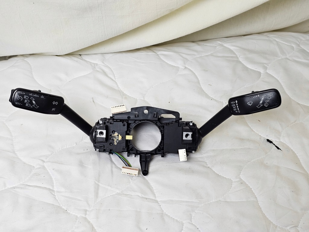 фото №1, Переключатель комбинированный переключатели seat leon iii 5q0953507gd