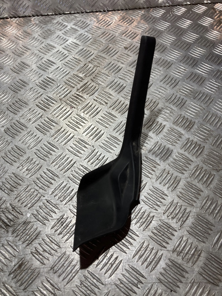 фото №1, Молдинг завершение жабо левая toyota rav4 v 19-