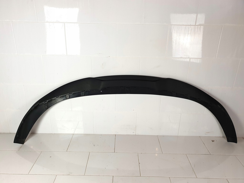 фото №1, Porsche taycan 9j1 спойлер бампера перед