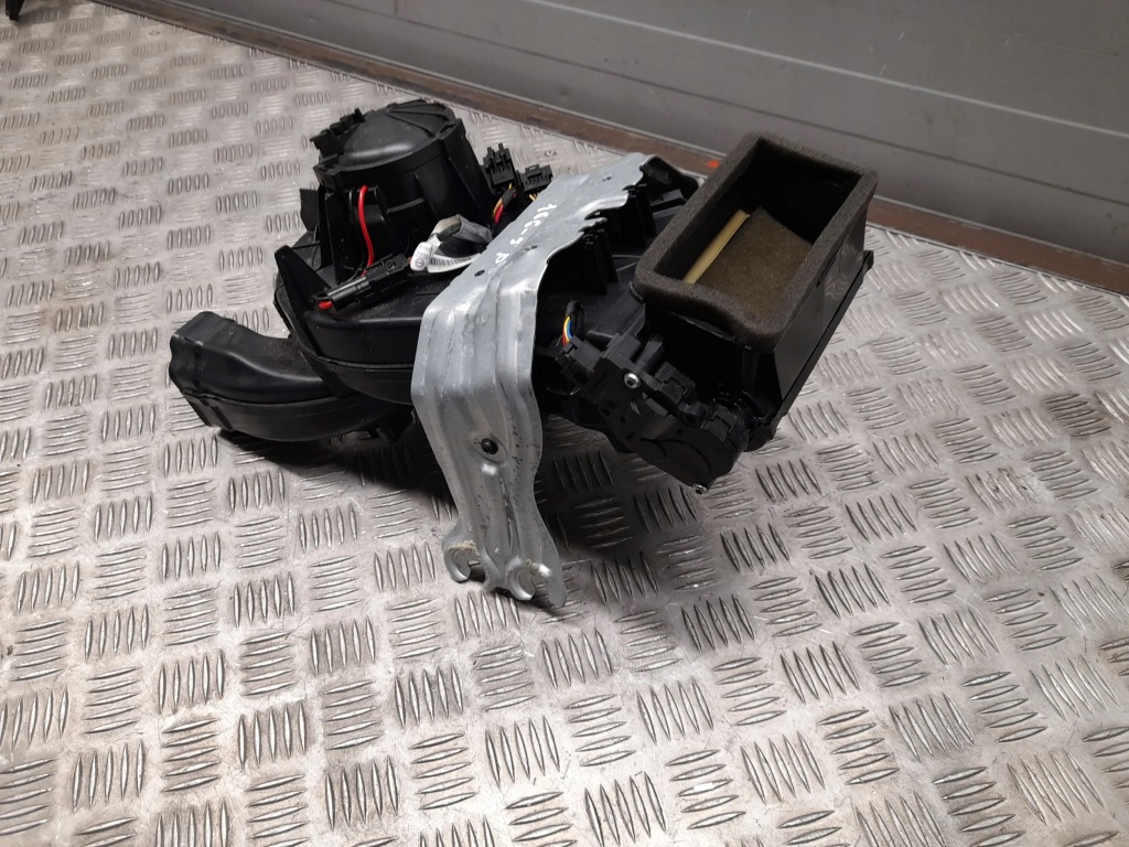 Mercedes-benz gl x166 t1013168b отопители в Украине