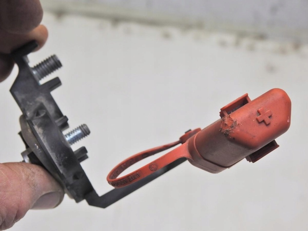 фото №6, Клема плюсова bmw 3 e91 2.0 d 10688710