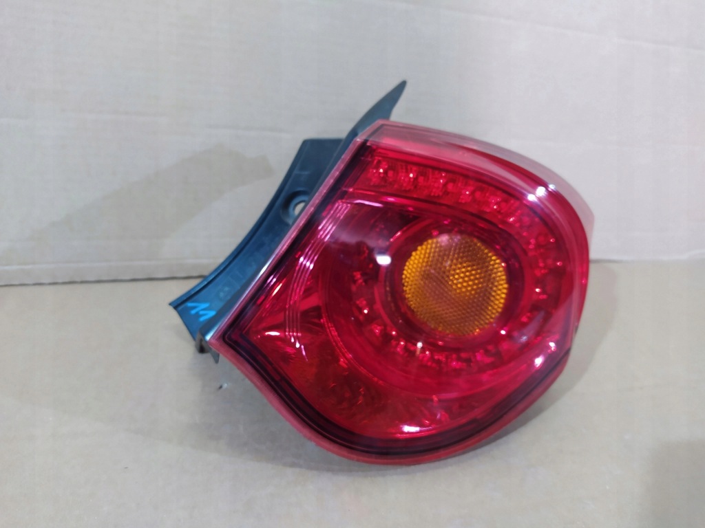 Alfa romeo giulietta лампа права задній задня Доставка