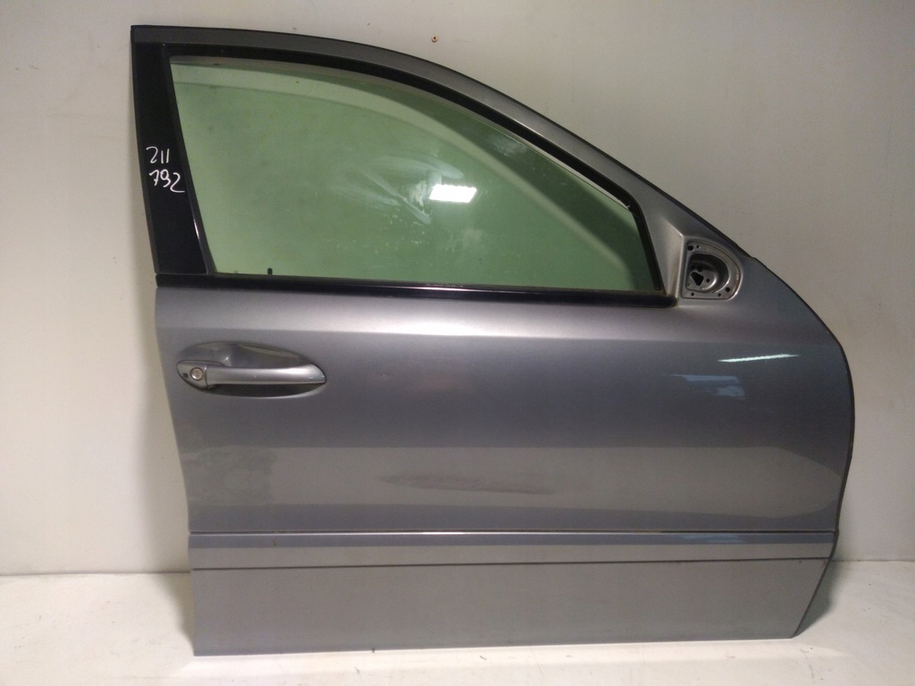 фото №1, Двері праве перед mercedes w211 c792 792