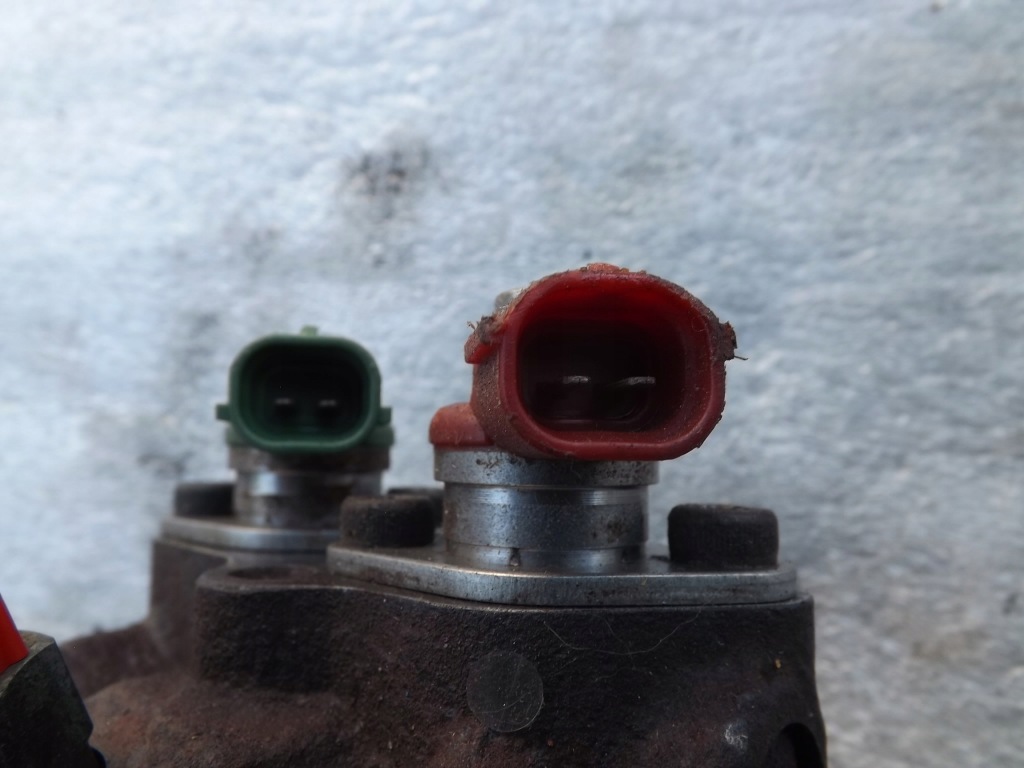 фото №9, Toyota corolla avensis verso 2.0 d4d насос упорскування 22100-27010