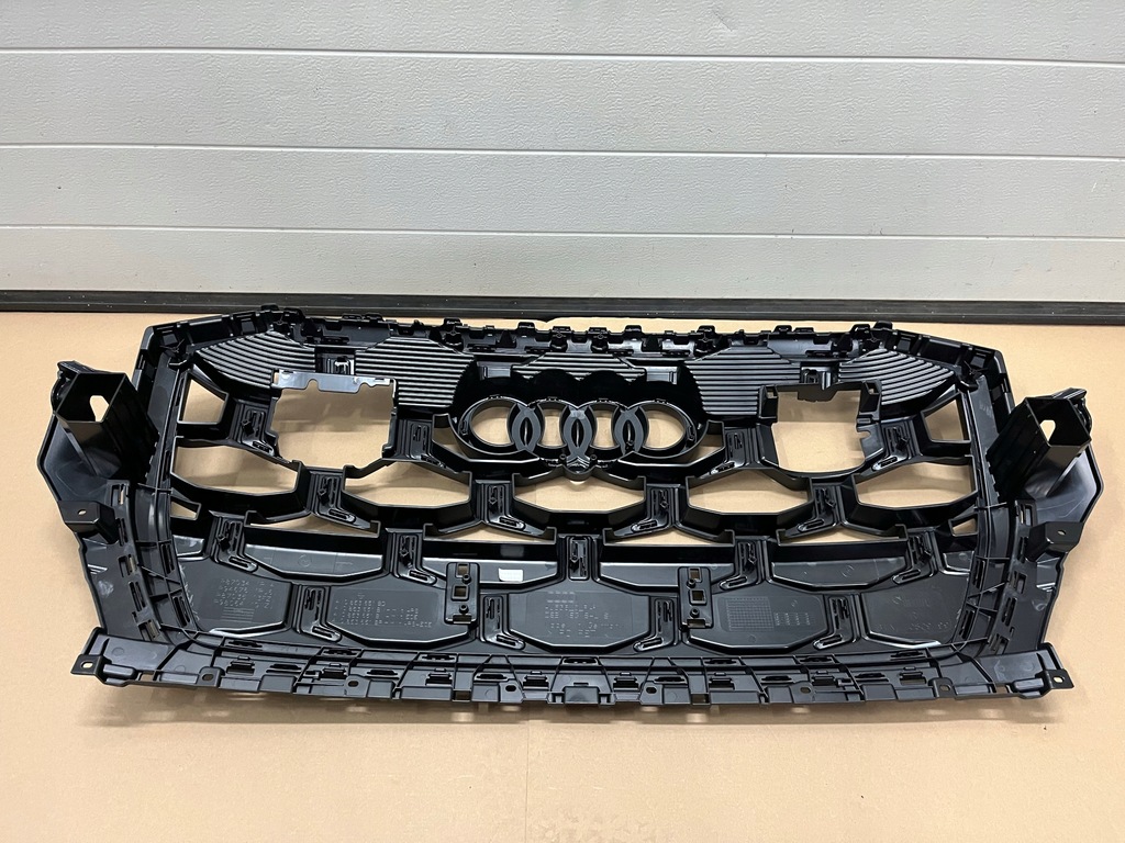 фото №9, Решітка радіатора audi q7 4m0 lift 2024 4m0853651bd решітка радіатора audi q7 ii lift brand