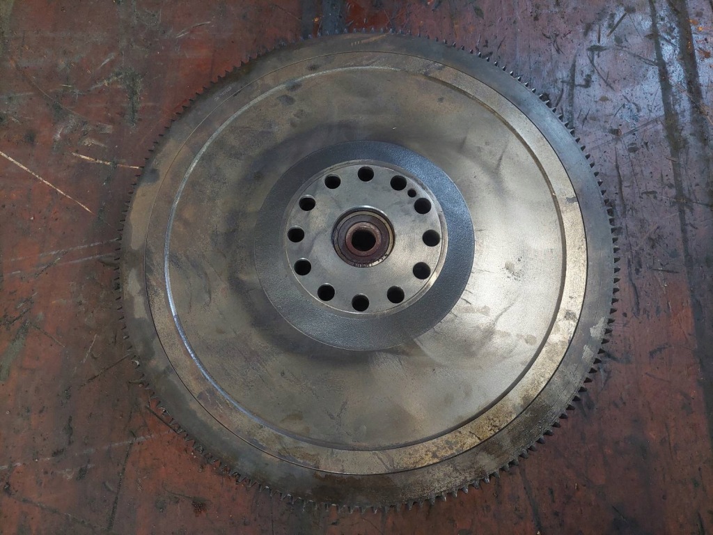 Купити Колесо маховик renault premium i 420 dci