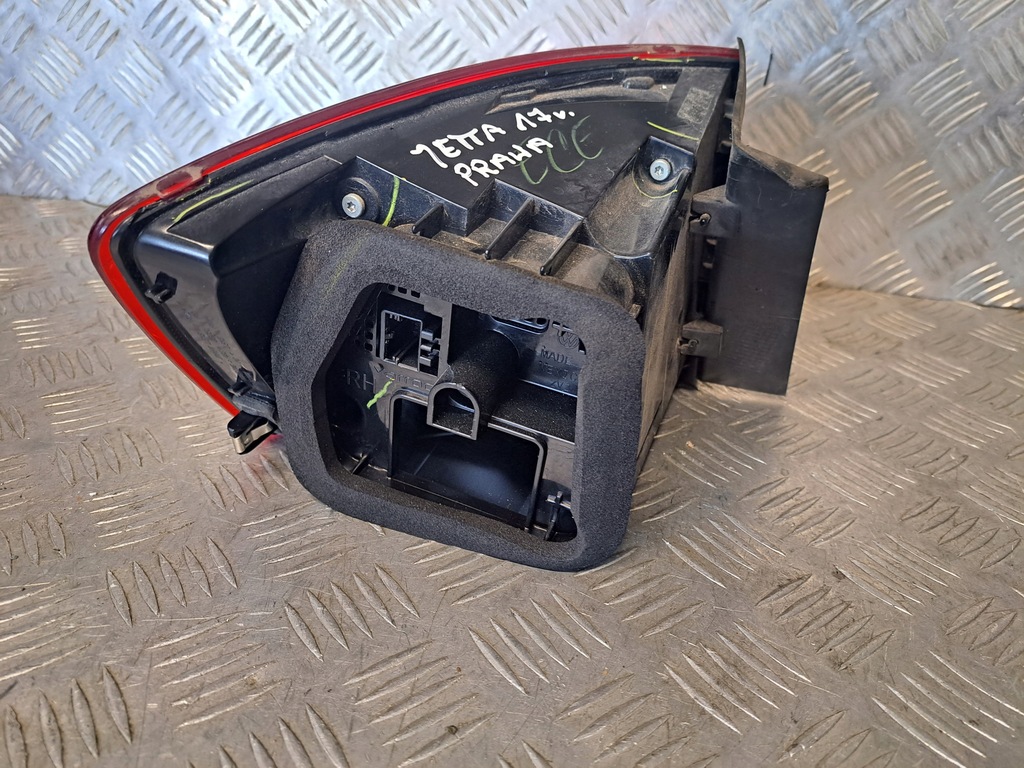 фото №8, Vw jetta 2016 r 5c6 лампа правая задняя