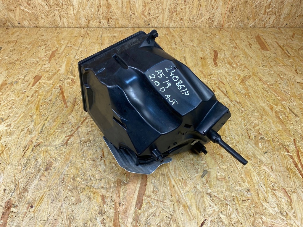 фото №7, Корпус фільтра повітря audi a4 b9 a5 8w 2.0 tdi 8w0133835q 2015-