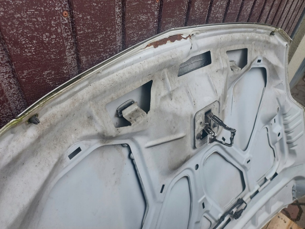 Kuga mk1 капот в Україні