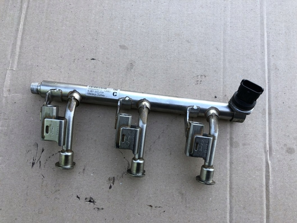 фото №1, Молдинг впрыскная 1.0 euro 6 ecoboost fiesta mk7