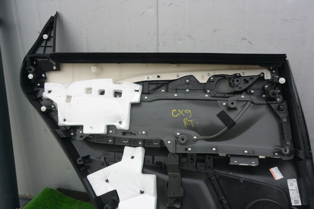 фото №9, Обшивка дверь правый задняя mazda cx9 ii eu