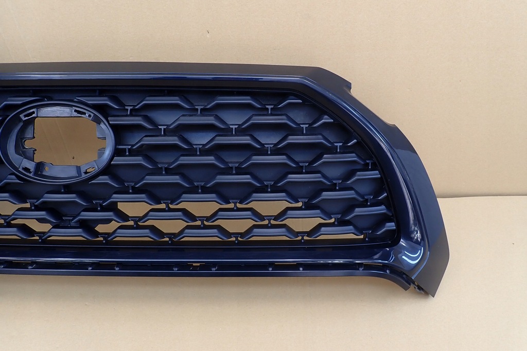 фото №8, Решётка радиатора решётка радиатора бампера перед toyota corolla cross 22- 53100-16010