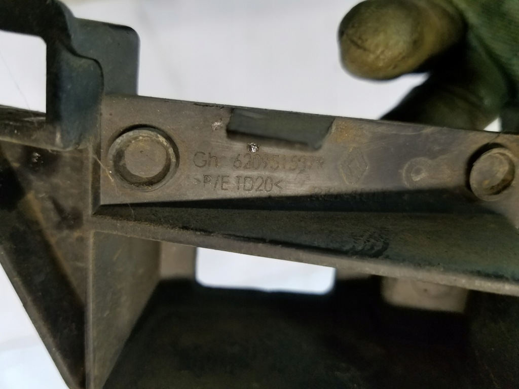 фото №4, Направляющая лампы перед renault scenic iii