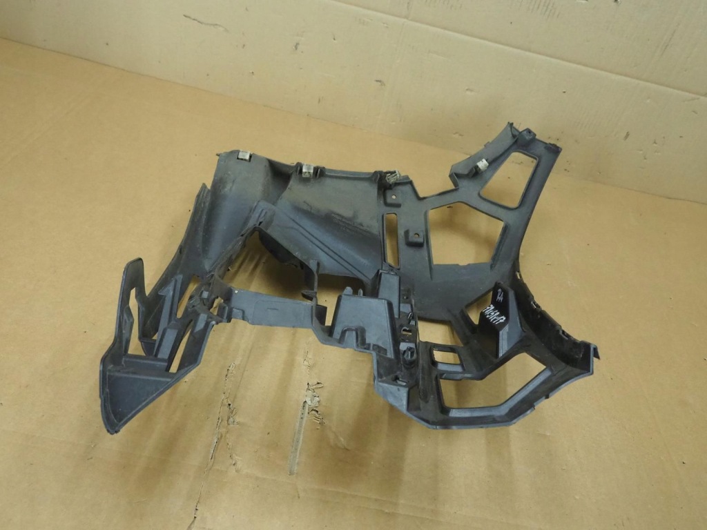 Bmw 1 f40 левый направляющая кронштейн бампера перед 7459709 в Украине