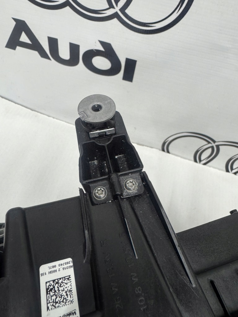 фото №6, Audi e-tron q4 89a 2021-2025 full led matrix лампа правая передняя + направляющая