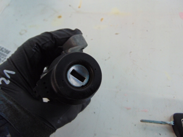 фото №4, Замок запалювання audi a4 b7 2.0tdi 140km 06r