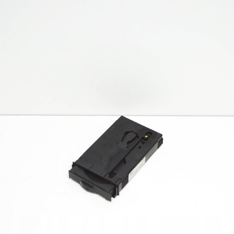 фото №7, Кронштейн na чашки vw phaeton 3d_ 3d08851203d0558120 5.0l дизель 230kw 2005