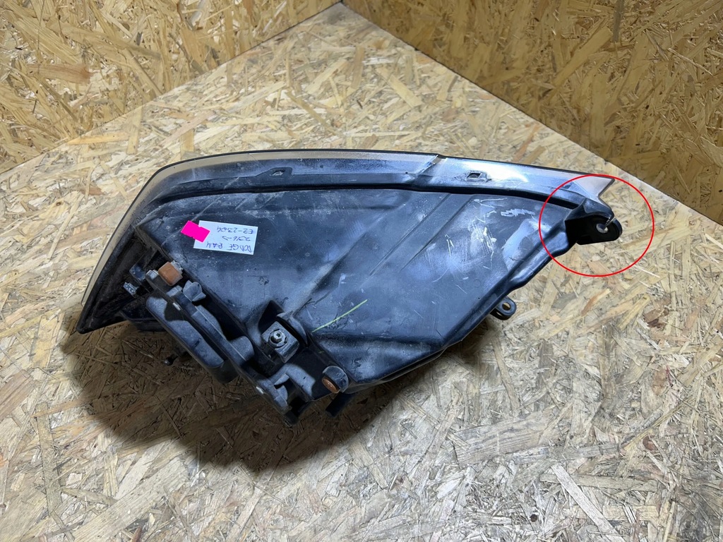 фото №8, Dodge van ram 2017 лампы передние