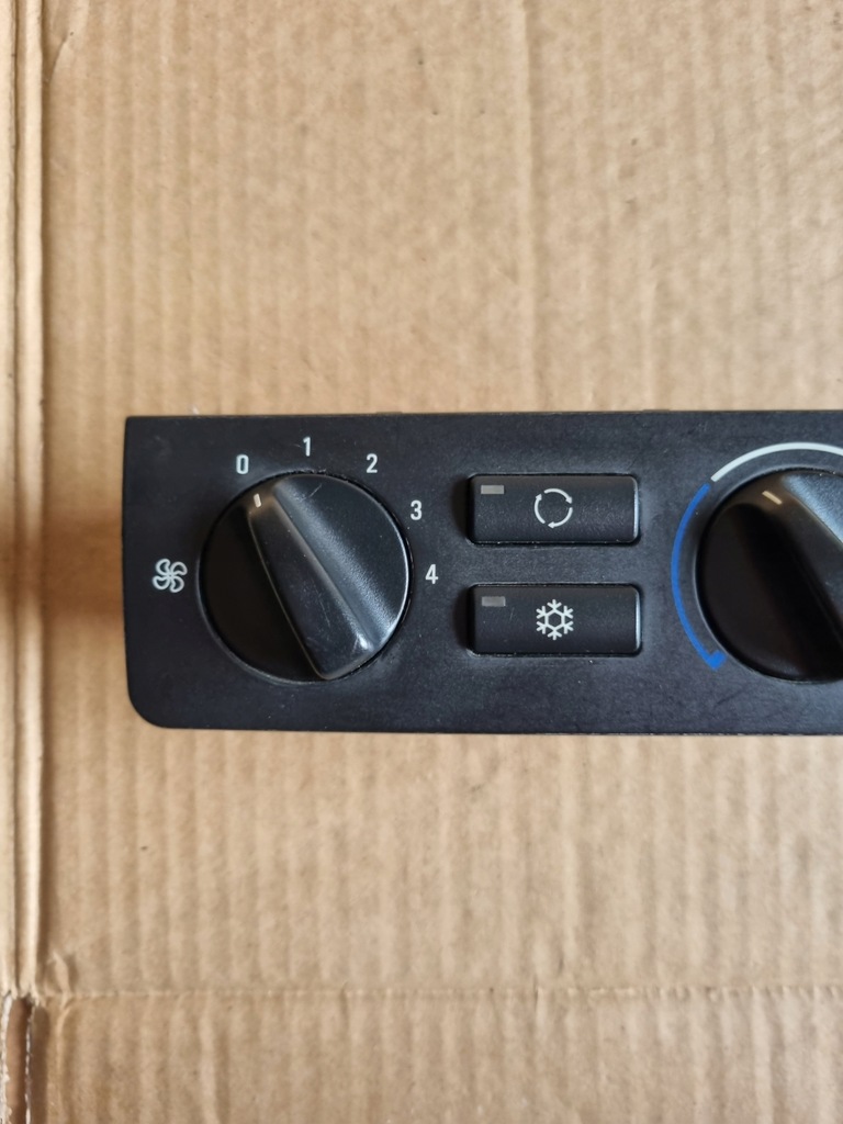 фото №5, Bmw e46 панель обдув кондиціонера 64116931839