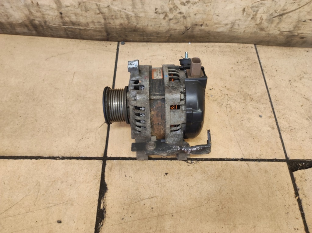 фото №1, Генератор hilux viii 8 2.4 d