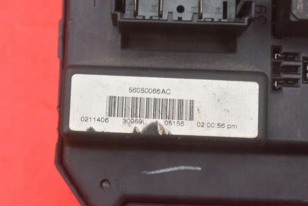 фото №7, Коробка предохранителей 56050066ac jeep grand cherokee 3 iii wk 4.7 v8 238km