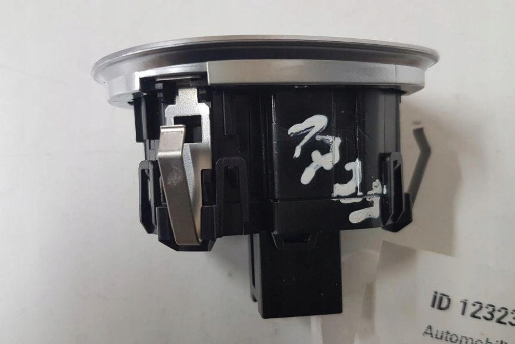 фото №7, Кнопка кнопка старт/стоп bmw 3 f30, f80 925073402 2.0l дизель 2014