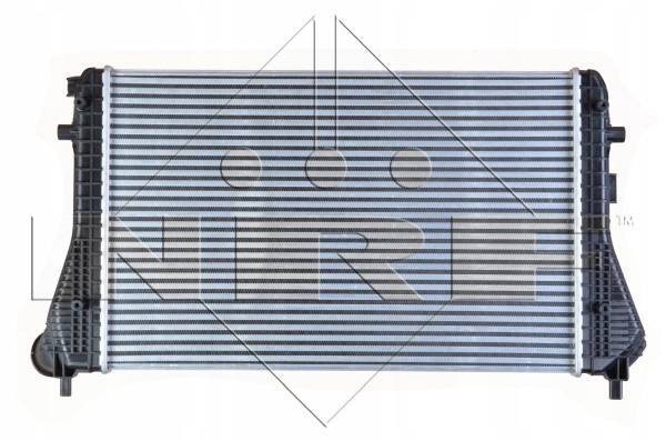 Інтеркулер vw passat cc 2,0tsi/tfsi nrf 30377 радіатор повітря Київ