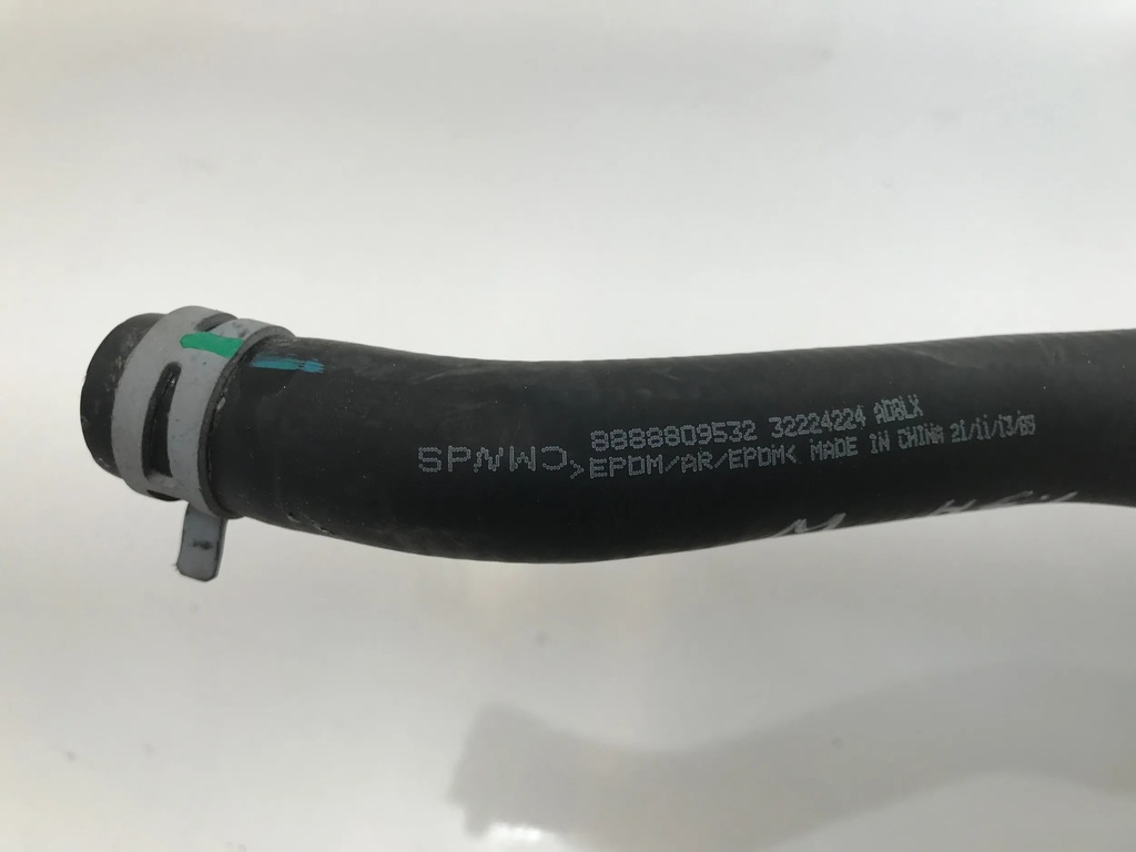 фото №3, Volvo xc40 1.5 гібрид 2022 шланг wody труба