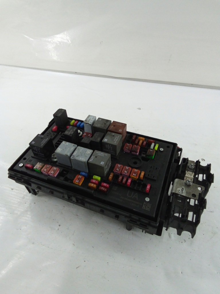 Купить H920 коробка предохранителей astra j 13368643