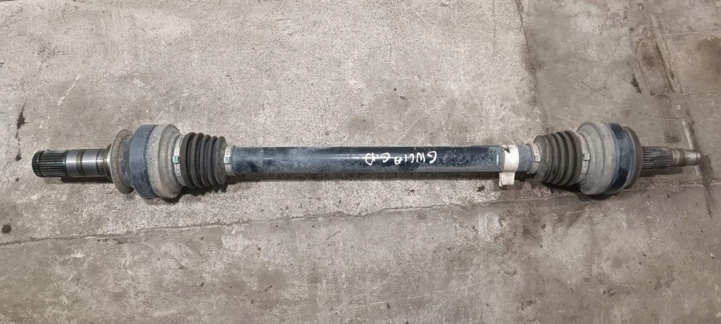 Купить Alfa romeo giulia 2017 приводной вал задняя 10379419