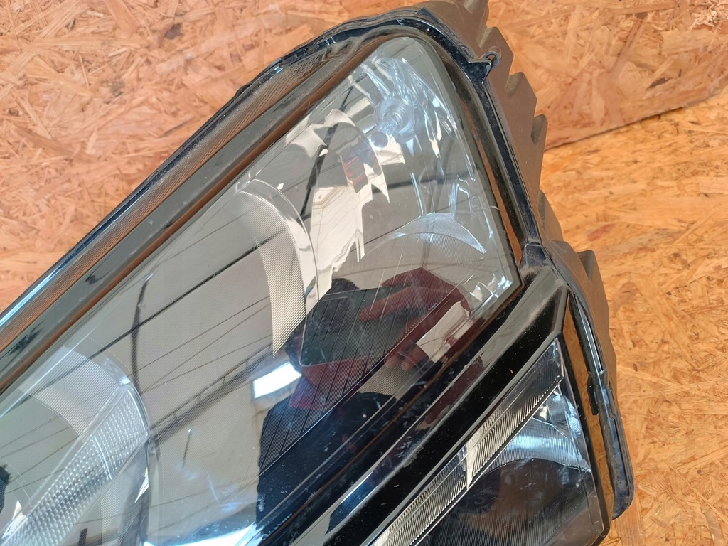 фото №7, Лампа левый перед eu 57b941015a skoda karoq