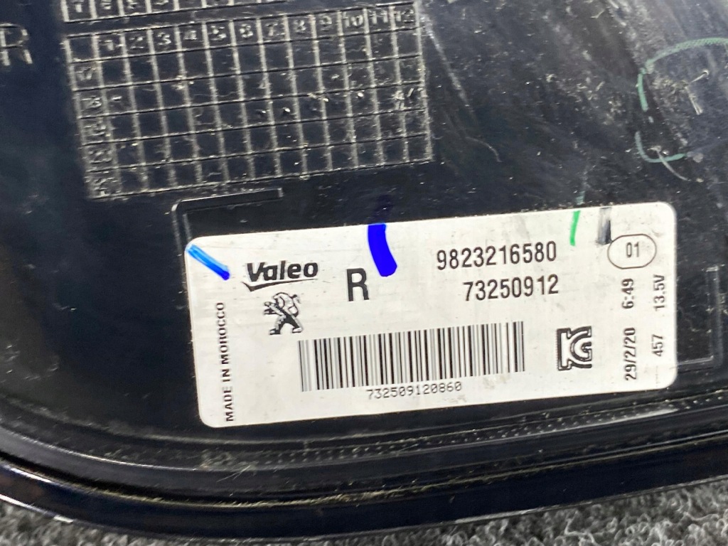 фото №6, Peugeot 208 ii лампа права задня задня