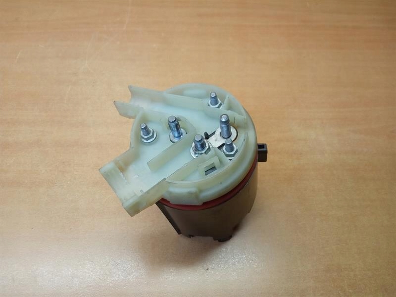 фото №3, Распределитель регулятор напряжения mercedes sl r231