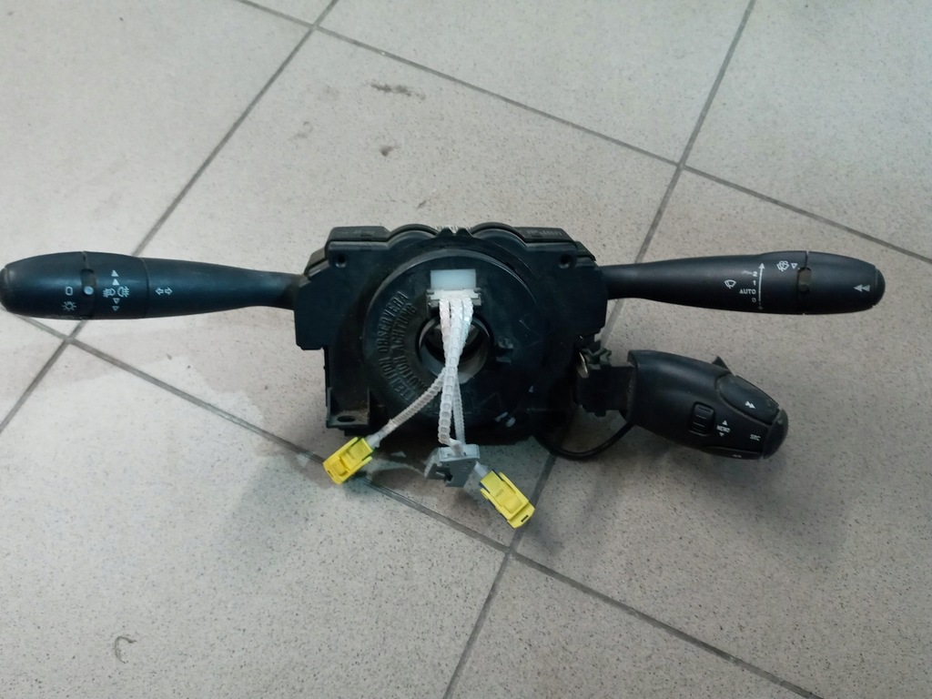 фото №1, Переключатель комбинированный citroen peugeot 96401930zl