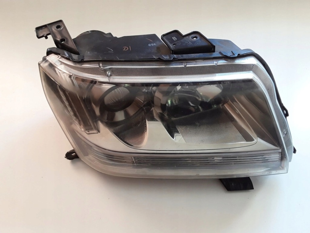 Купить 2006 suzuki grand vitara 2 фара 10059079