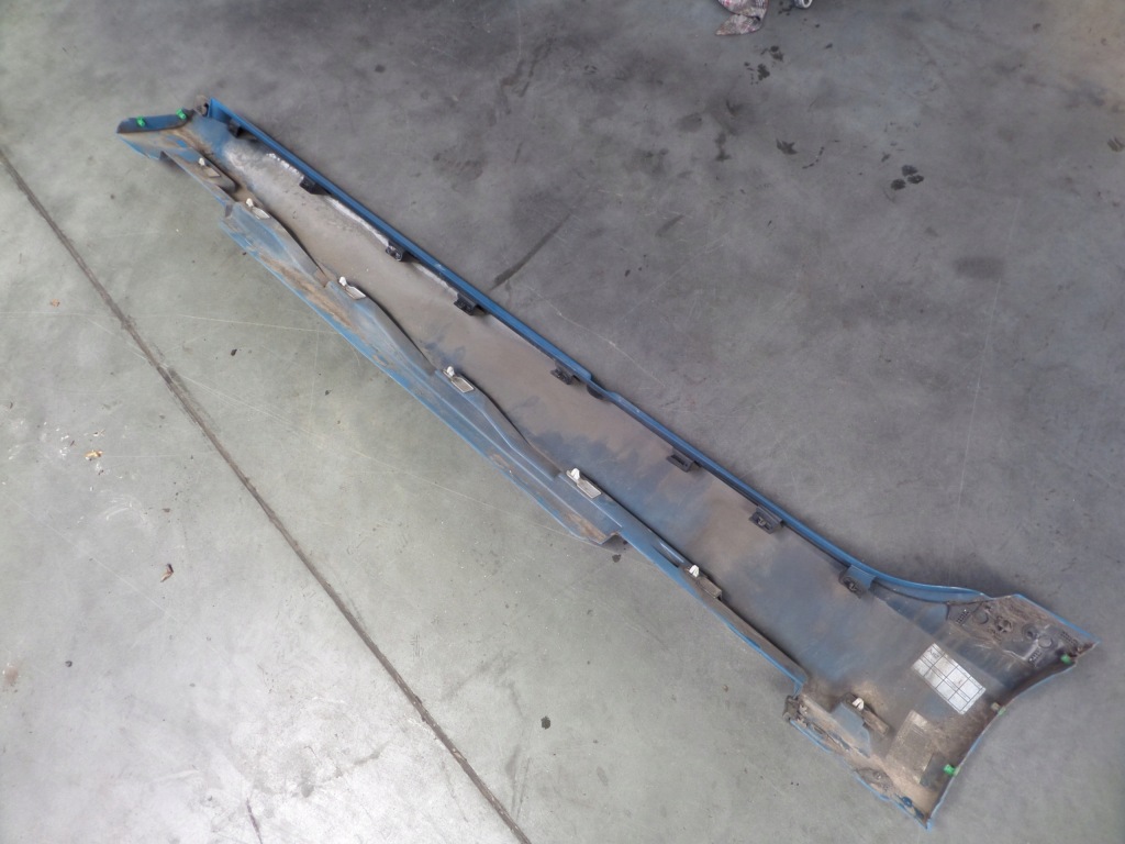 Накладка  порог порог накладка правая volvo v40 2 2 31395043 цвет 619 в Украине