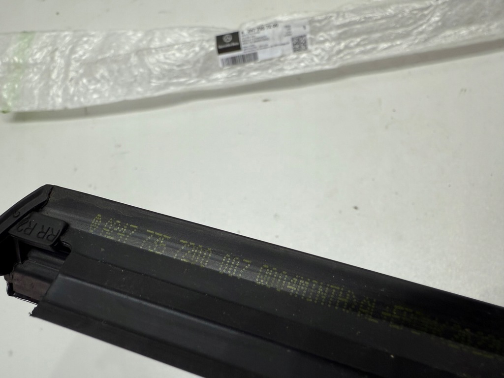 фото №5, Mercedes glb a247 x247 молдинг ущільнювач права задня задня nowa a2477357200