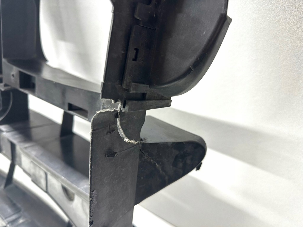 фото №14, Bmw x5 f16 x6 f16 2014- усилитель pas перед передний жалюзи c18490-10