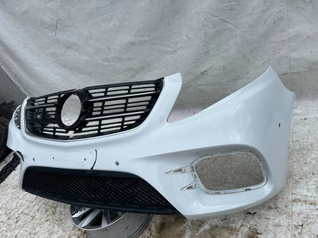 Бампер mercedes v-klasa w447 amg 2014 передок Оригинал