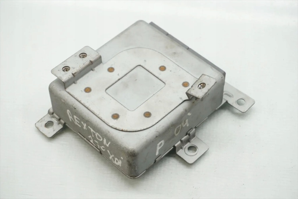 Купити Ssangyong rexton комп'ютери / модулі / блоки управління 2.7 xdi дизель 2005