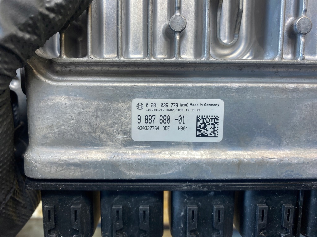 фото №11, Бортовой компьютер блок управления двигателя bmw x5 g05 x6 g06 x7 g07 3.0d 9887680 0281036779